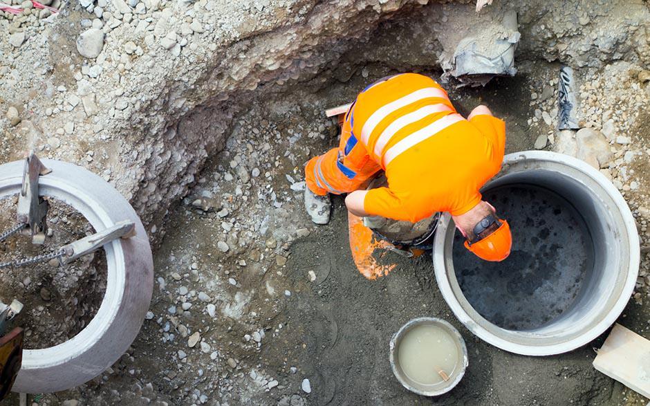 comment déboucher une canalisation Paris 8