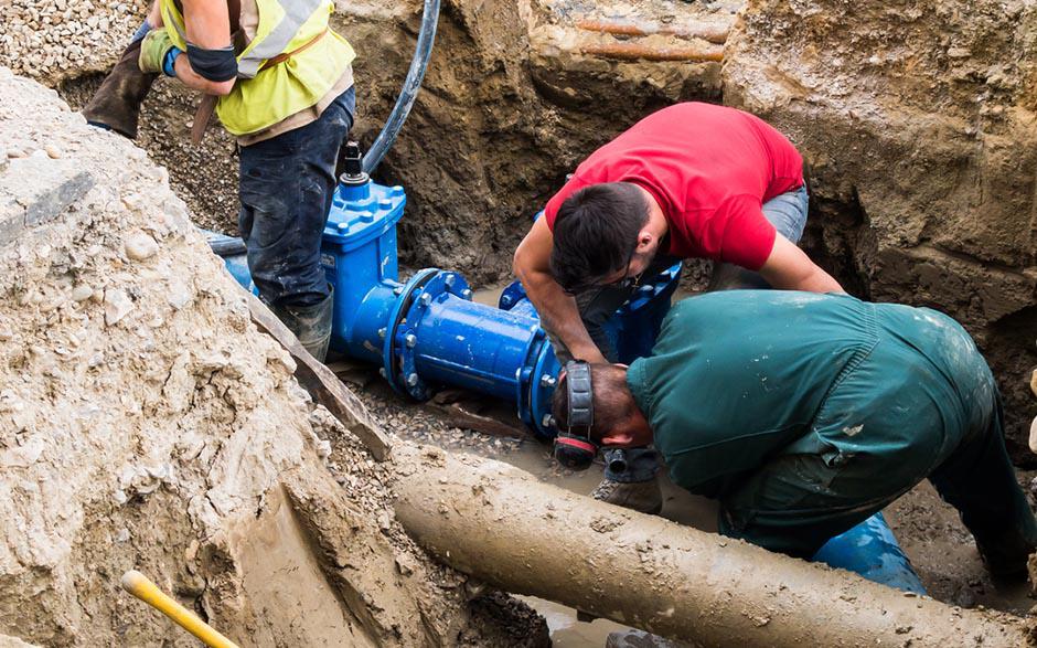 comment déboucher une canalisation Paris 8